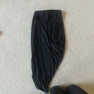 Black mid slit skirt